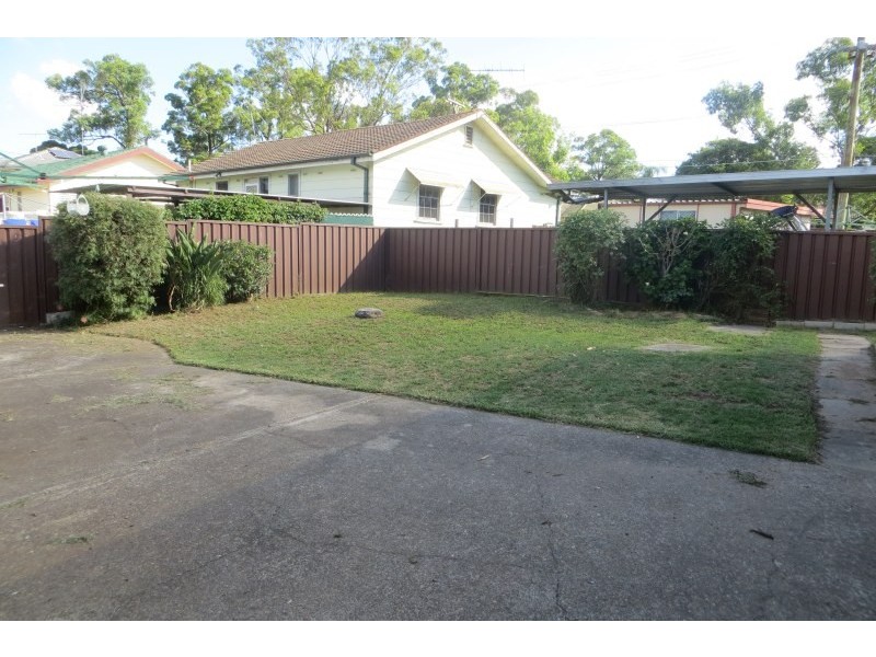 5 Forrester Road, Lethbridge Park NSW 2770