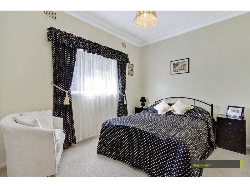 14 Kelvin Grove, Winston Hills NSW 2153