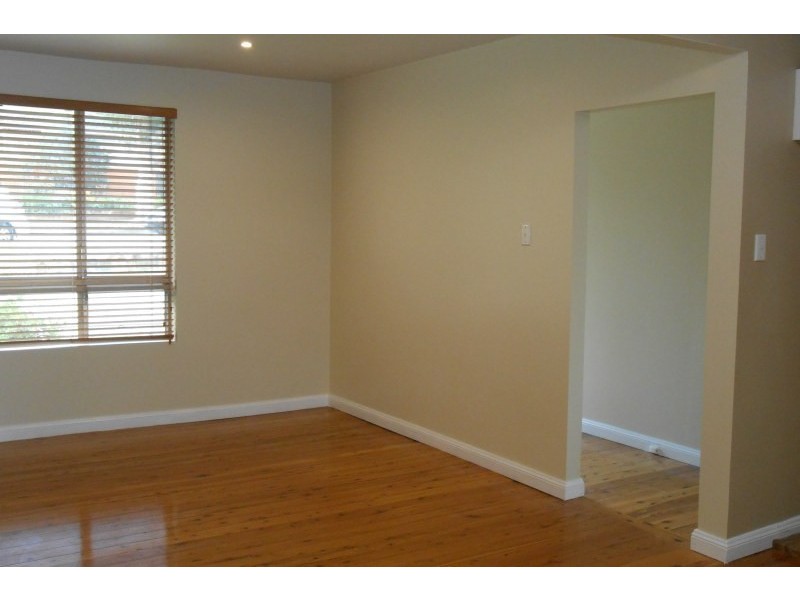 8 Dodson Crescent, Winston Hills NSW 2153