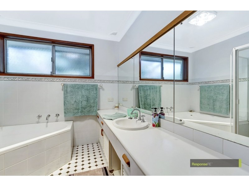 4 Barnetts Road, Winston Hills NSW 2153