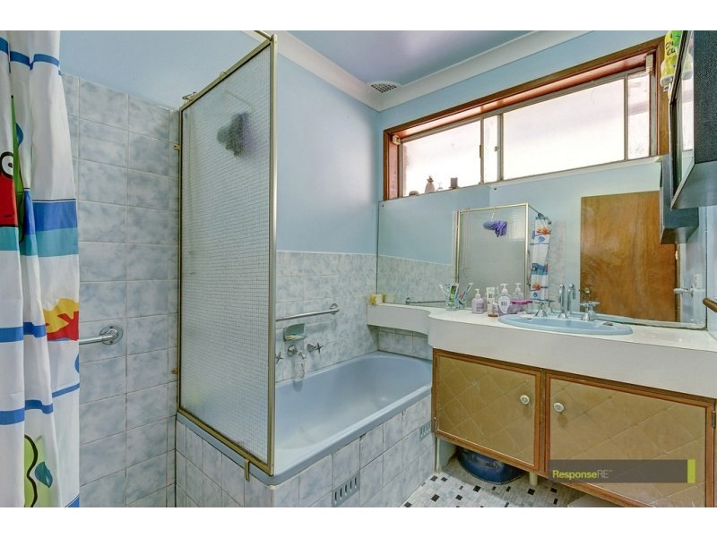 2 Dodson Crescent, Winston Hills NSW 2153