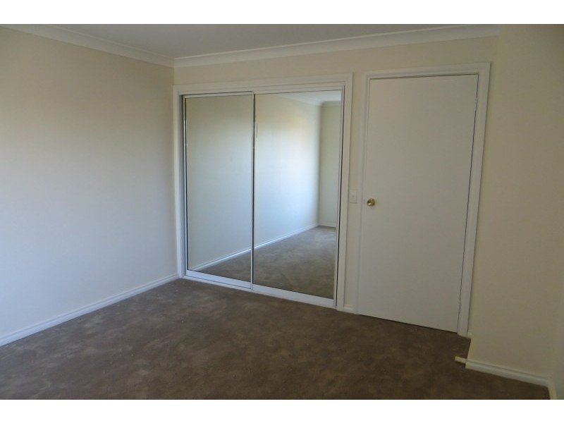 9/6 Binalong Road, Pendle Hill NSW 2145