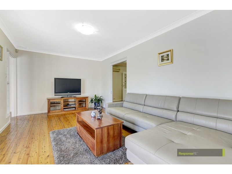 18 Kelvin Grove, Winston Hills NSW 2153