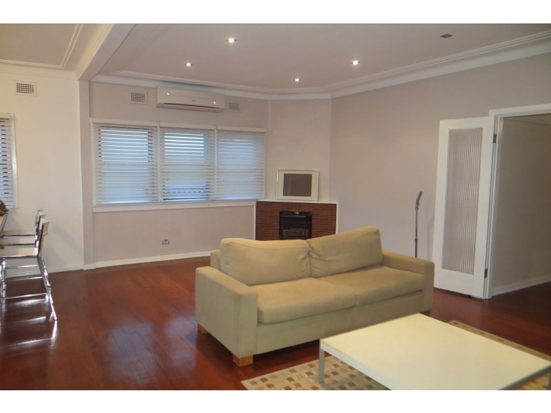 163 Windsor Road, Northmead NSW 2152