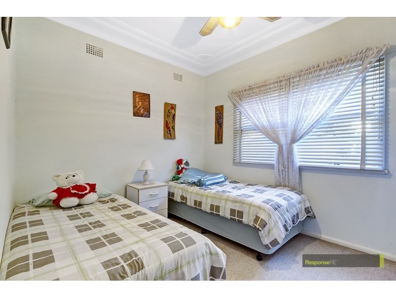 15 Nada Street, Old Toongabbie NSW 2146