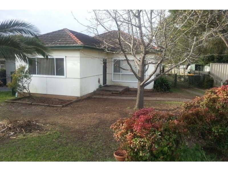 43 Bulli Road, Toongabbie NSW 2146