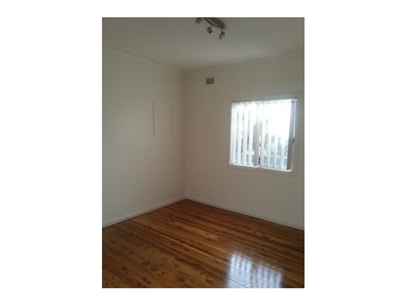 43 Bulli Road, Toongabbie NSW 2146