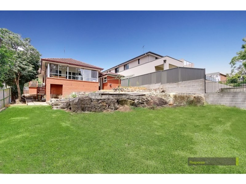 18 Allambie Avenue, Northmead NSW 2152