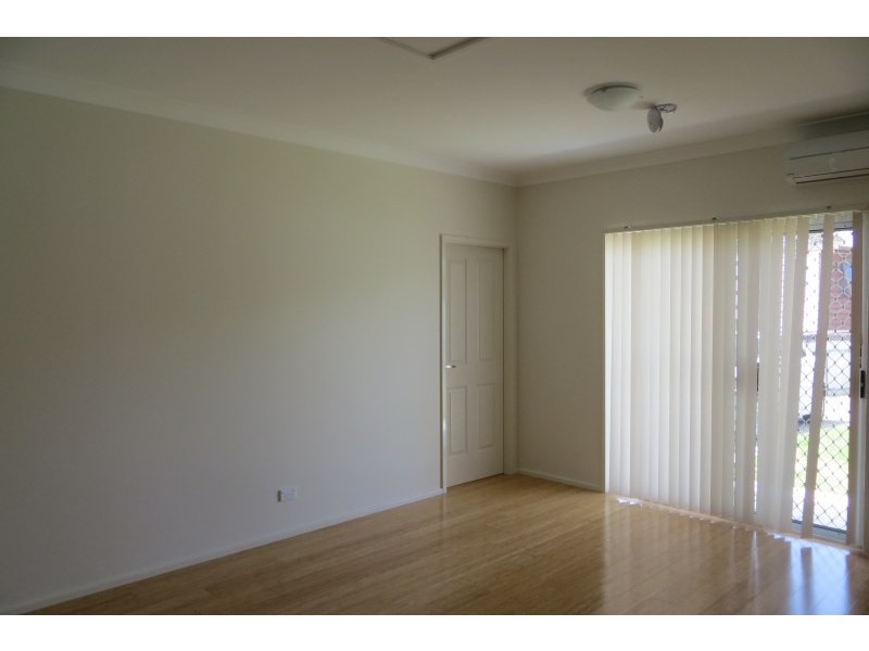 27a May Street, Constitution Hill NSW 2145