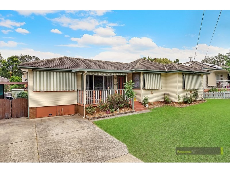 11 Elfrieda Street, Old Toongabbie NSW 2146