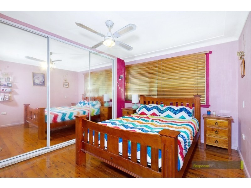 11 Elfrieda Street, Old Toongabbie NSW 2146