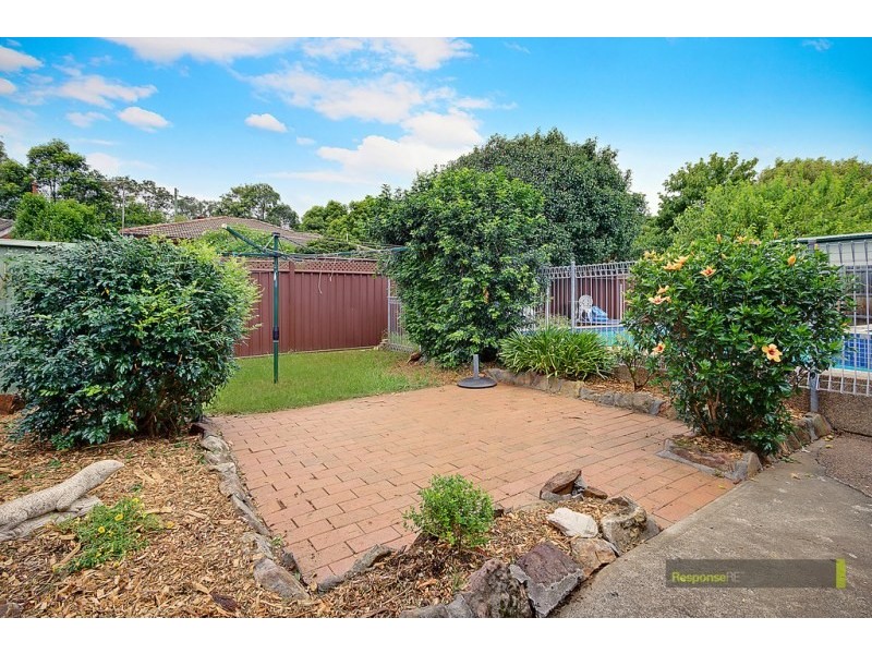 11 Elfrieda Street, Old Toongabbie NSW 2146