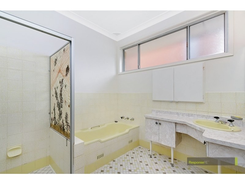 11 McMillan Avenue, Winston Hills NSW 2153