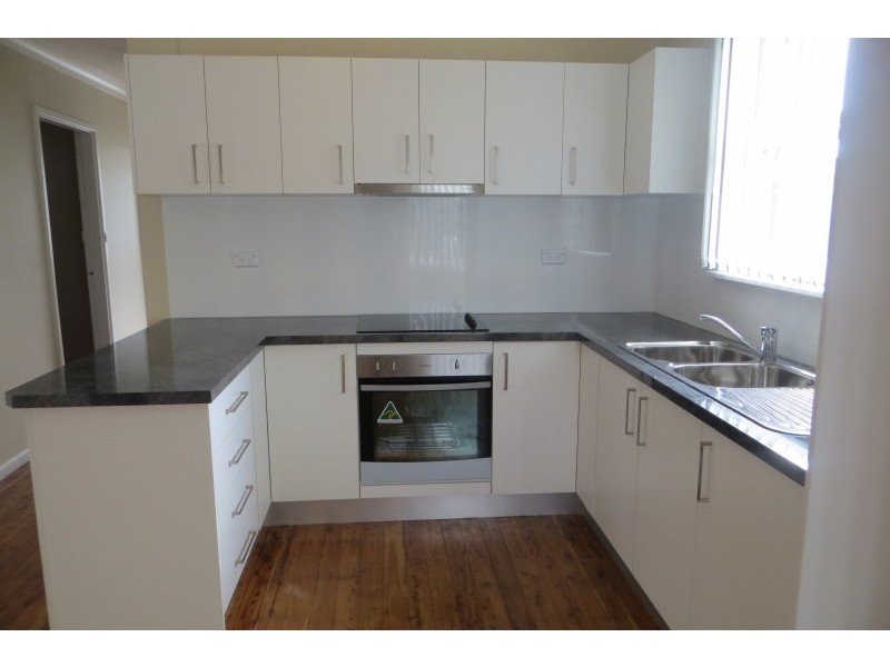 14 Copeland Road, Lethbridge Park NSW 2770