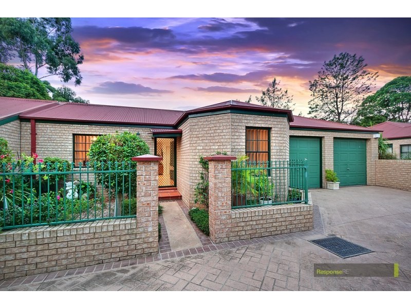 8/27 Ballandella Road, Toongabbie NSW 2146