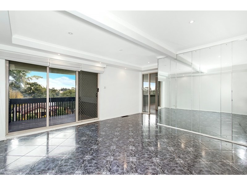 9 Larken Avenue, Baulkham Hills NSW 2153