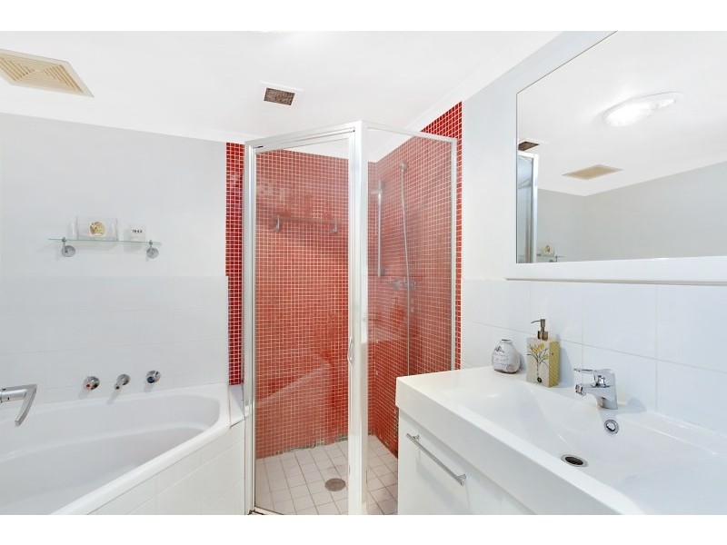 17/5-9 Marlene Crescent, Greenacre NSW 2190