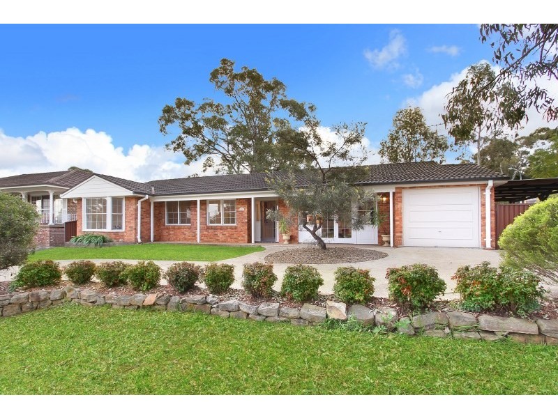 15 Hutchins Crescent, Kings Langley NSW 2147