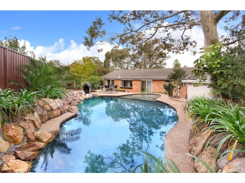 15 Hutchins Crescent, Kings Langley NSW 2147
