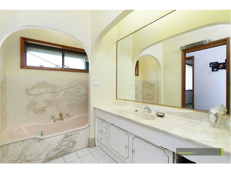 4 Ward Place, Northmead NSW 2152