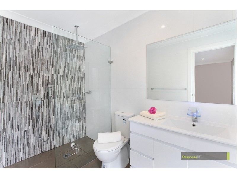 9 Chanel Street, Toongabbie NSW 2146