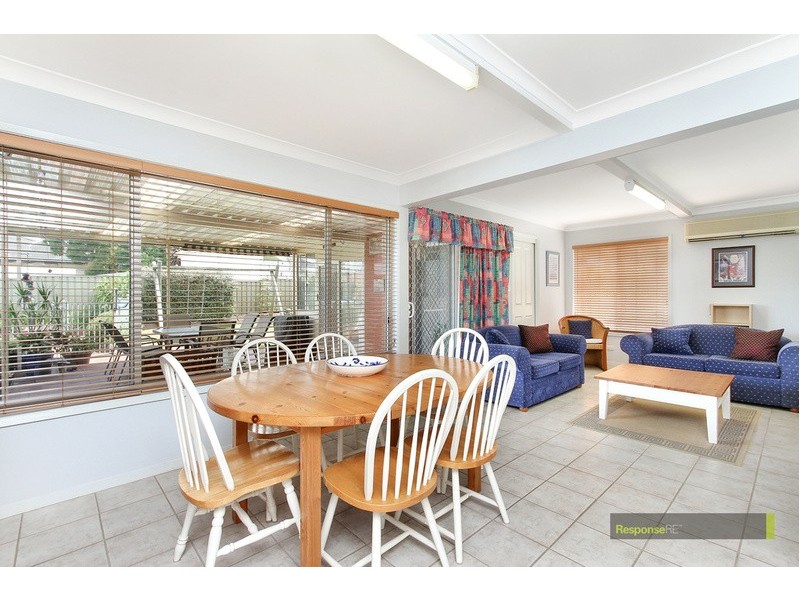 33 Gregory Avenue, Baulkham Hills NSW 2153