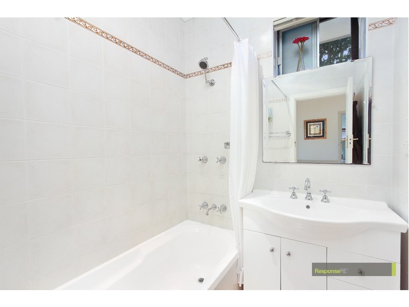 15a Margaret Street, Northmead NSW 2152