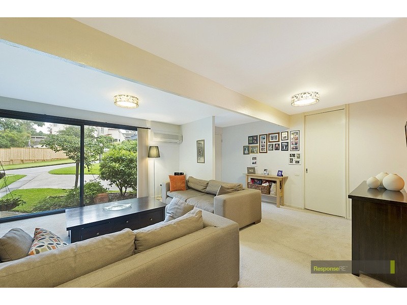 11 Aberdeen Road, Winston Hills NSW 2153