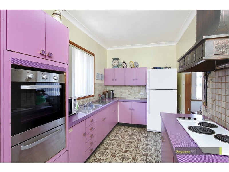 4 Ward Place, Northmead NSW 2152