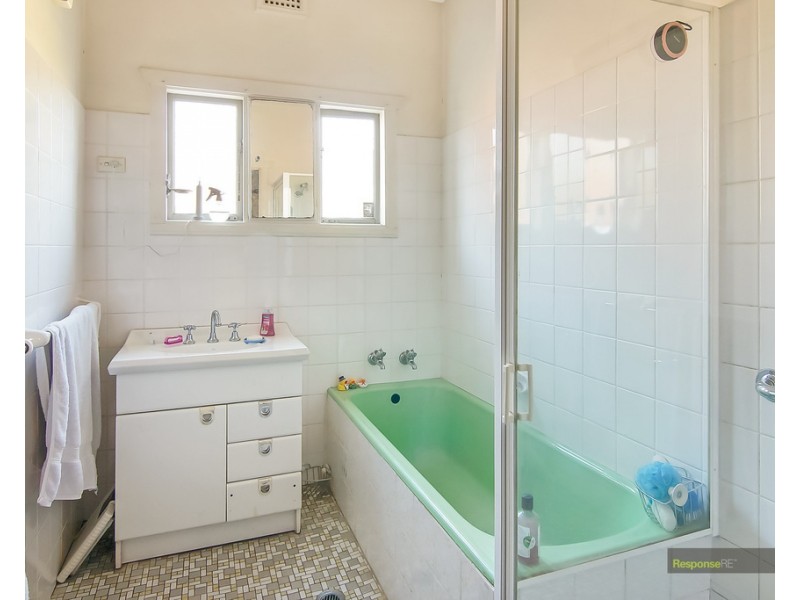 231 Old Windsor Road, Old Toongabbie NSW 2146