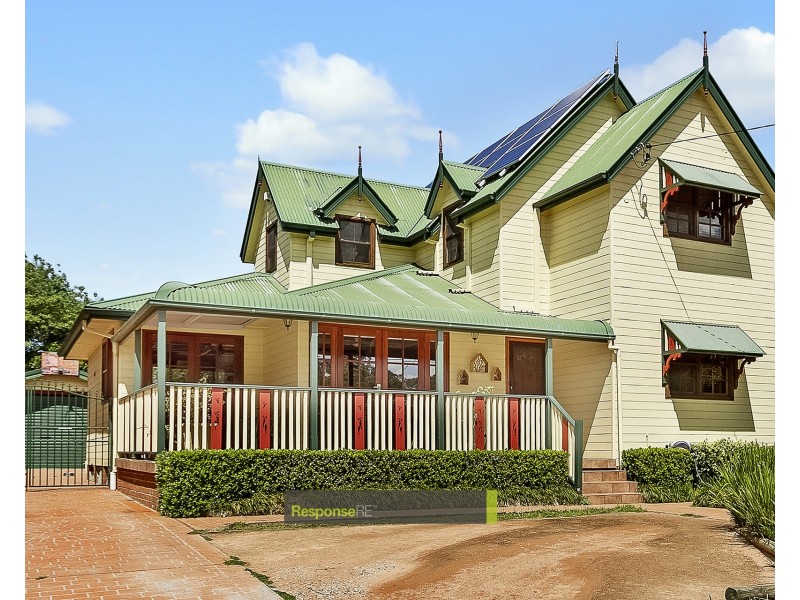 12 Peter Parade, Old Toongabbie NSW 2146