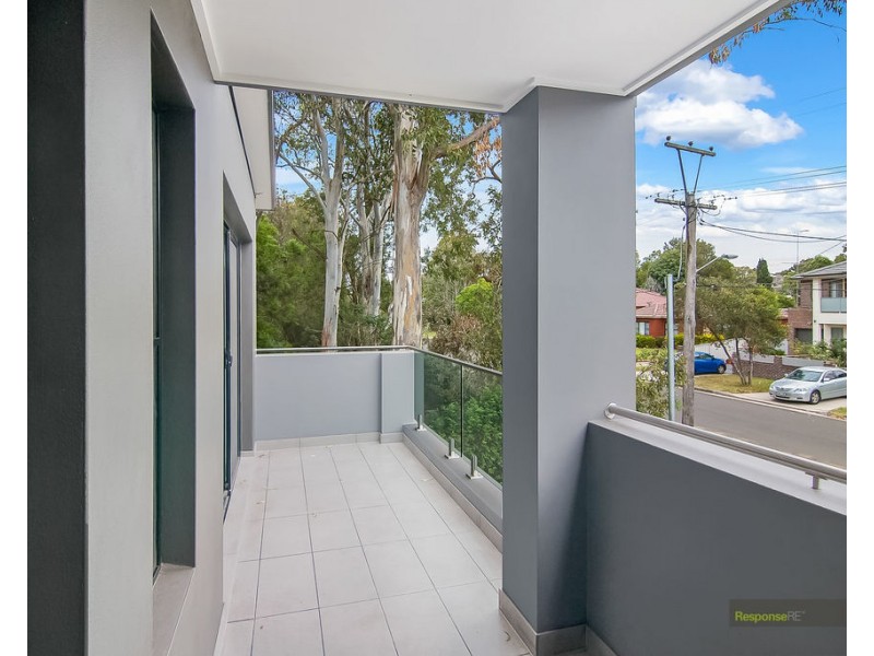 33A Budgeree Road, Toongabbie NSW 2146