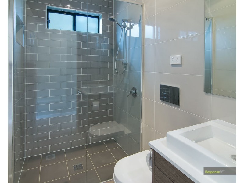 33A Budgeree Road, Toongabbie NSW 2146