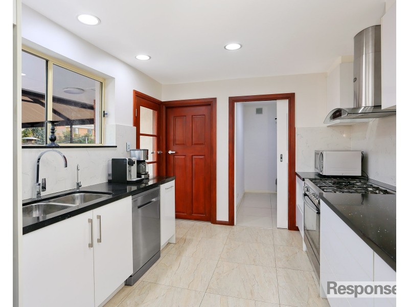 15 Joseph Banks Drive, Kings Langley NSW 2147