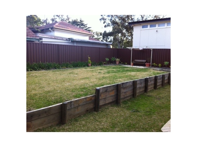 438 President Avenue, Kirrawee NSW 2232