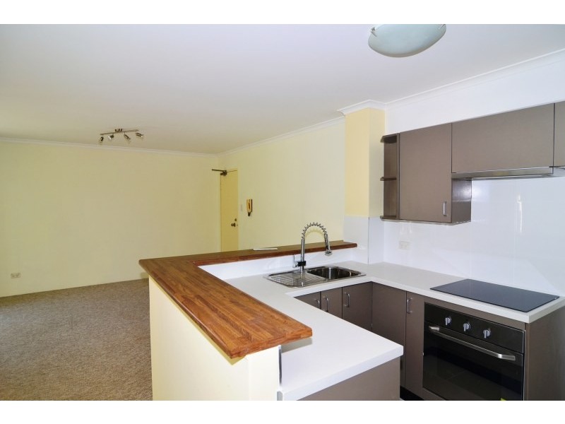 Unit 18/125 Oak Road, Kirrawee NSW 2232