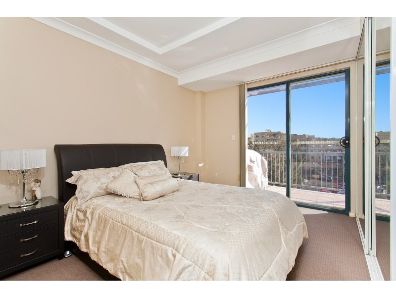 Unit 52/2 Central Road, Miranda NSW 2228
