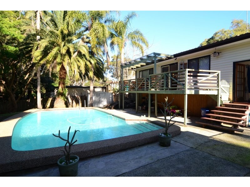 12 Fletcher Avenue, Miranda NSW 2228