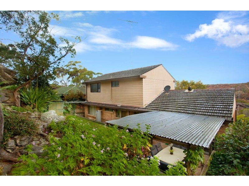 13 Meehan Place, Kirrawee NSW 2232