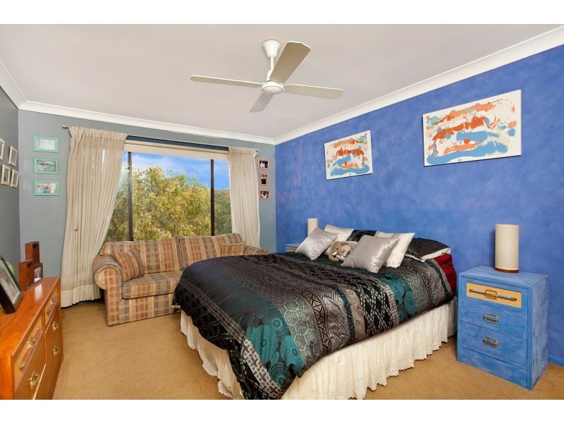 13 Meehan Place, Kirrawee NSW 2232