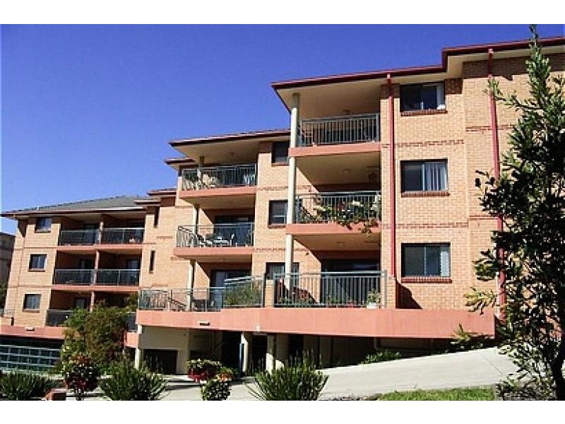 Unit 11/12-14 Clubb Crescent, Miranda NSW 2228