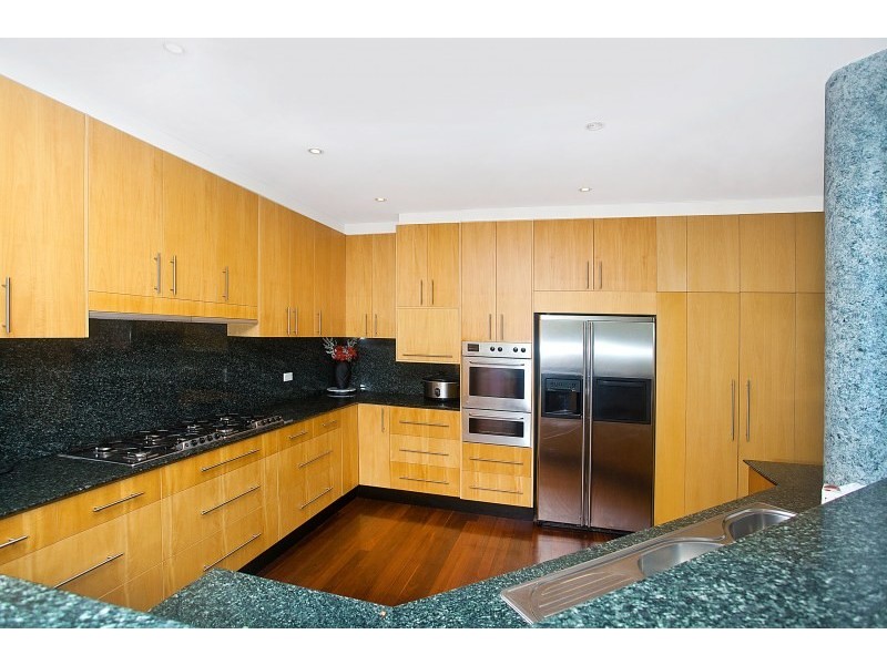 11 Belgrave Esplanade, Sylvania NSW 2224