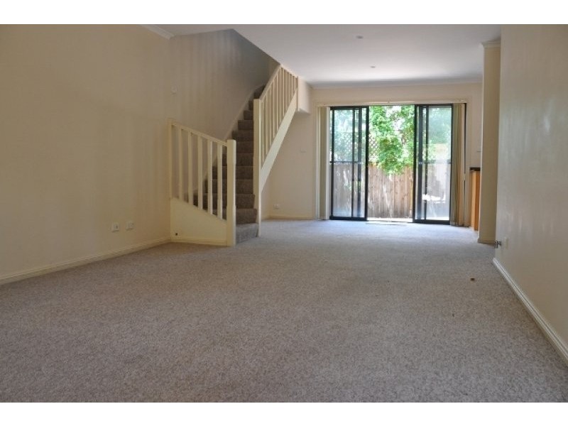 Unit 11/4-10 Kumbardang Avenue, Miranda NSW 2228