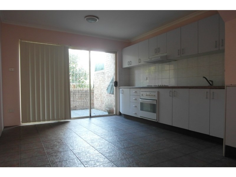 Unit 2/15 Amy Street, Regents Park NSW 2143