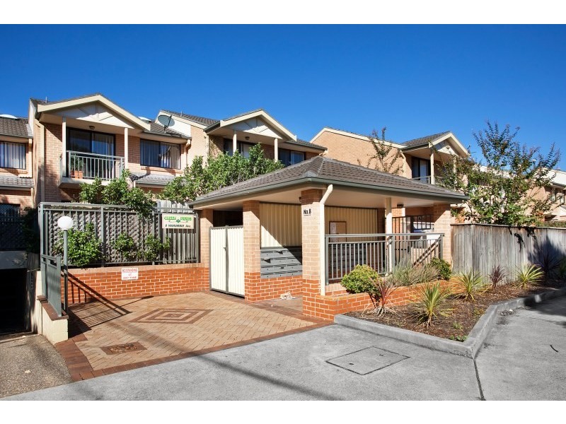 27/8 Warumbui Avenue, Miranda NSW 2228