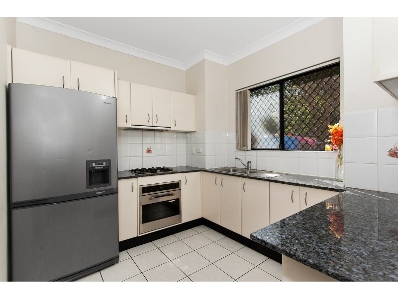 27/8 Warumbui Avenue, Miranda NSW 2228