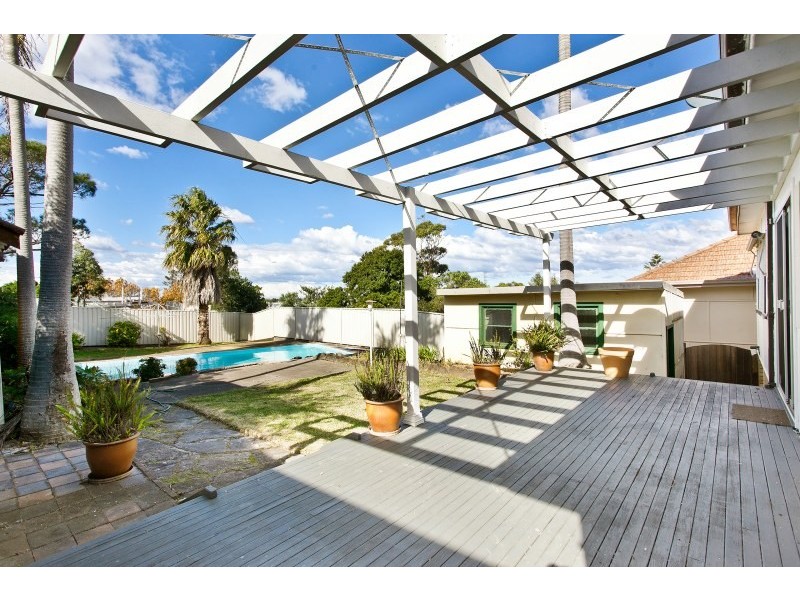 120 Woodlands Road, Taren Point NSW 2229