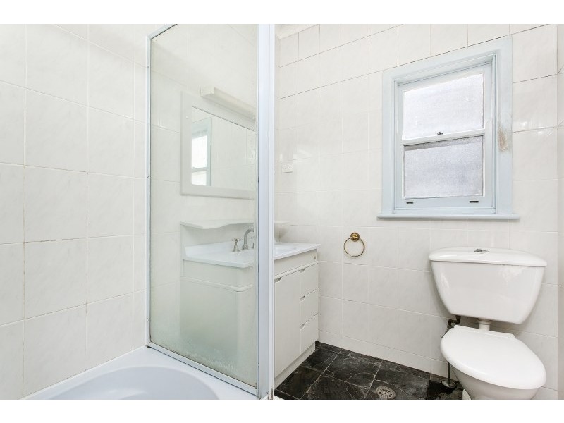 120 Woodlands Road, Taren Point NSW 2229