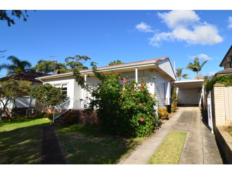 12 Dwyer Street, Gymea NSW 2227