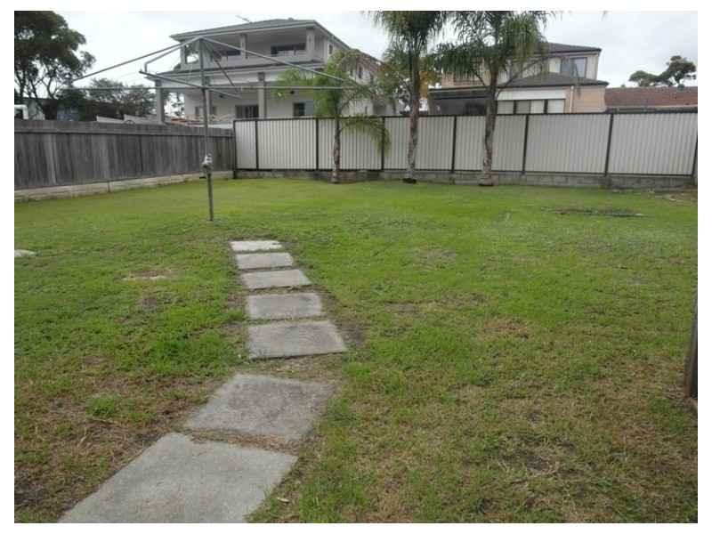 50 Melrose Avenue, Sylvania NSW 2224